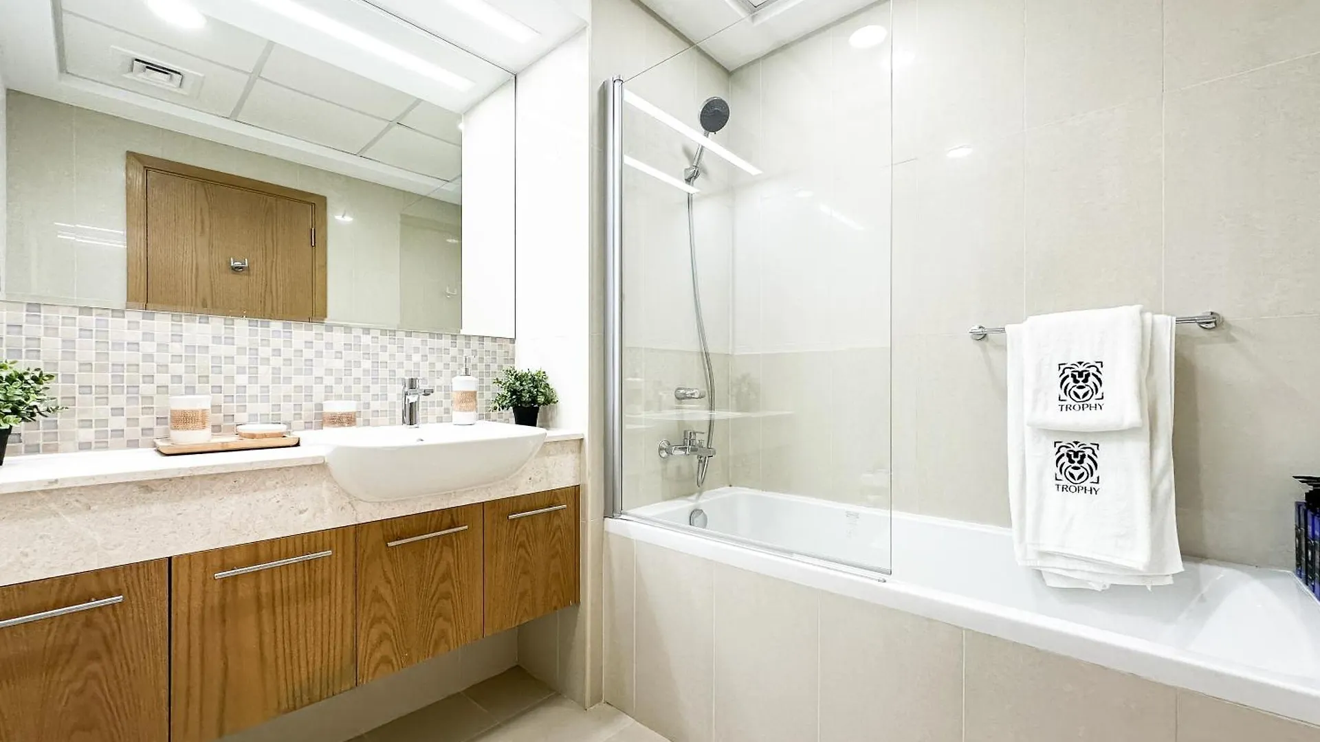 Trophy - Downtown Skyline Sanctuary Suite Dubai 0*,